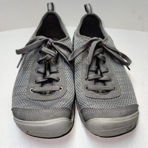 KEEN Women’s Hush Knit CNX Hiking Sneakers Size 7.5 Gray (Lily Pad) Odor Control